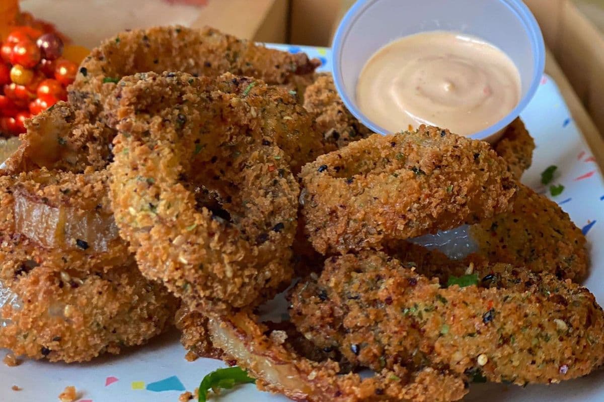 Togarashi Onion Rings