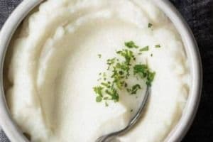 Garlic Sauce (2 oz cup)