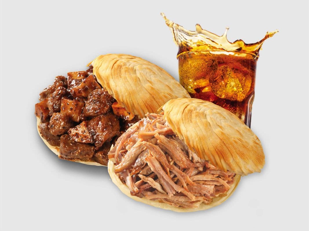 2 Crispy Burger + 1 Drink (Special Combo) / 两个肉夹馍搭配饮料(特惠套餐)