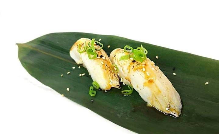 Torched White Tuna Sushi (1pc)