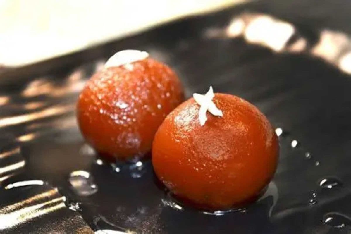 SPECIAL OF THE DAY – GULAB JAMUN (2 PCS)