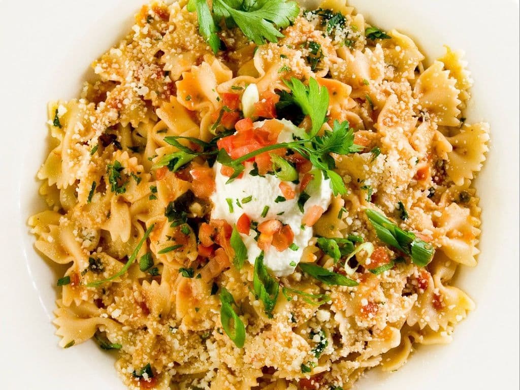 Pâtes bow tie aux 4 fromages / Bow Tie Pasta with 4 Cheeses