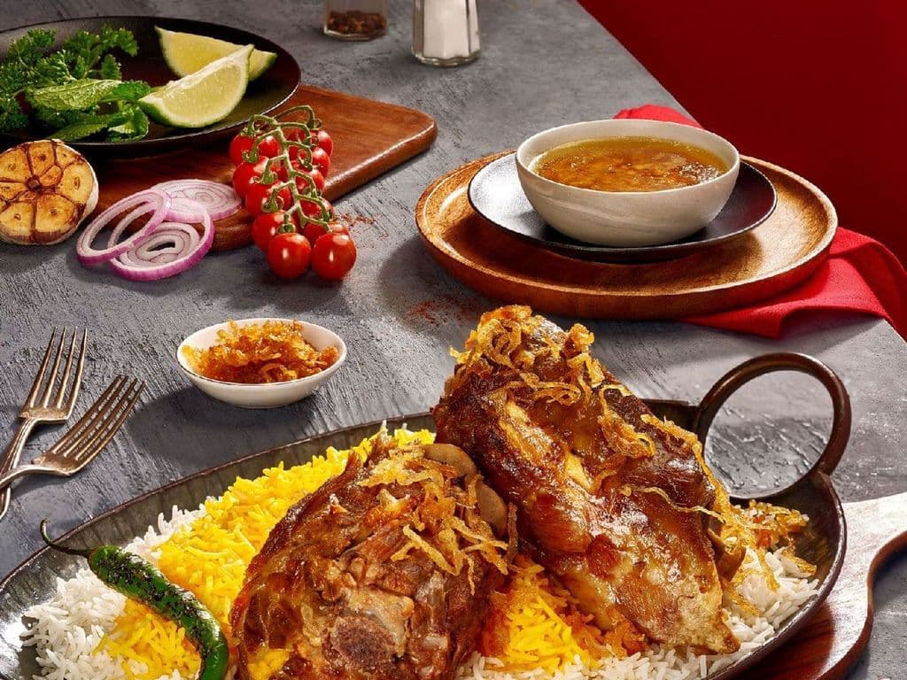 Special Lamb Neck with Saffron Basmati Rice گردن مخصوص با برنج زعفرانی