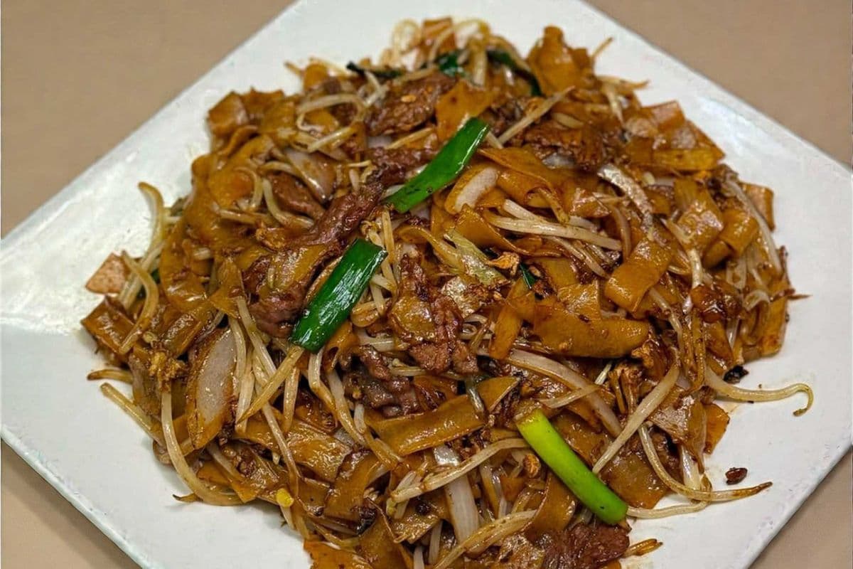 CM14. Beef Chow Fun