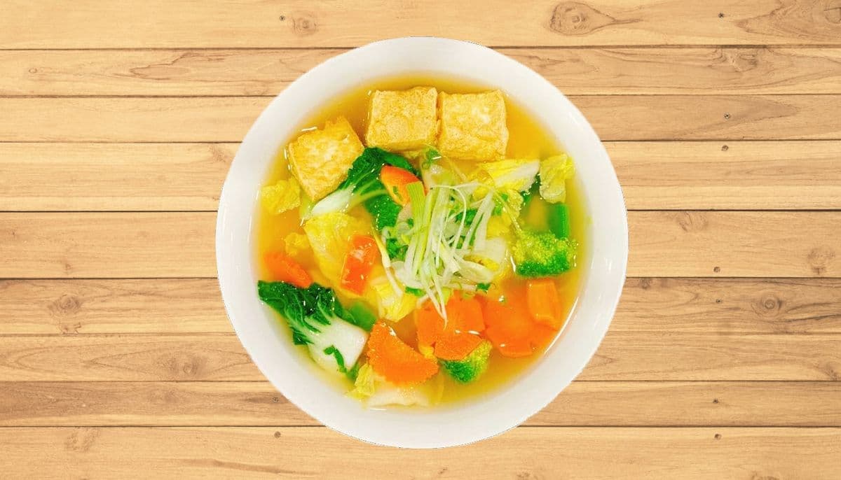 211. Rice Noodle Soup with Vegetable and Tofu (Large Size)