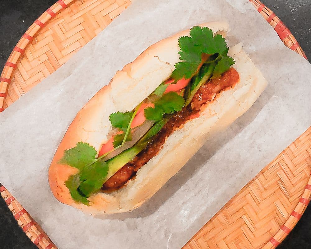 V5. Meat Ball Bánh Mì (Thịt Viên)