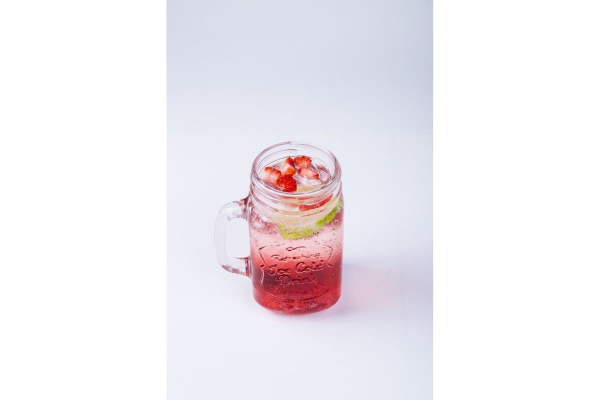 H22. Strawberry Lime Soda