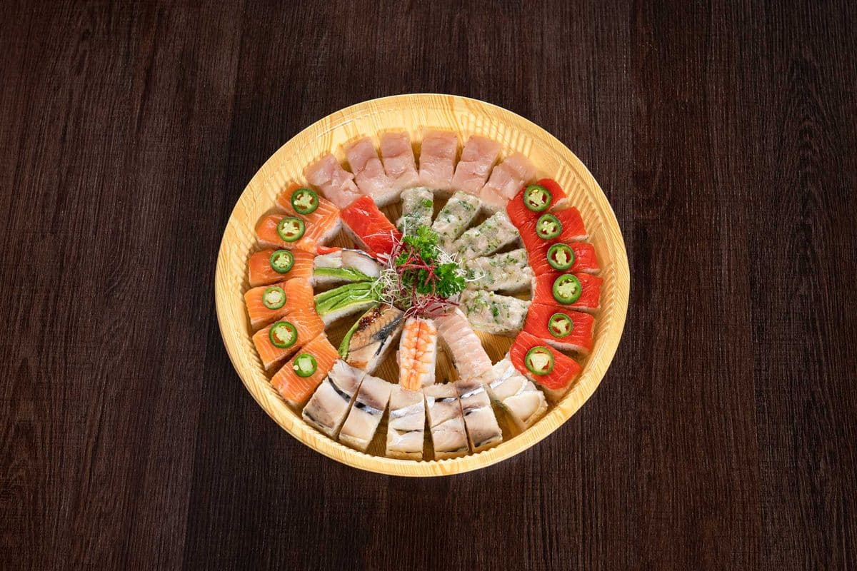 Deluxe Oshi Tray (36 pcs)