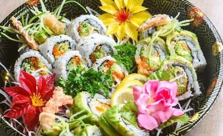 Dynamite Roll and Green Dragon Roll