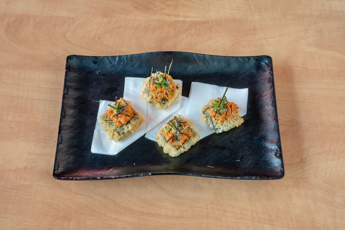 C4. Canapés de sushi (4 mcx) / Sushi Canape (4 pcs)