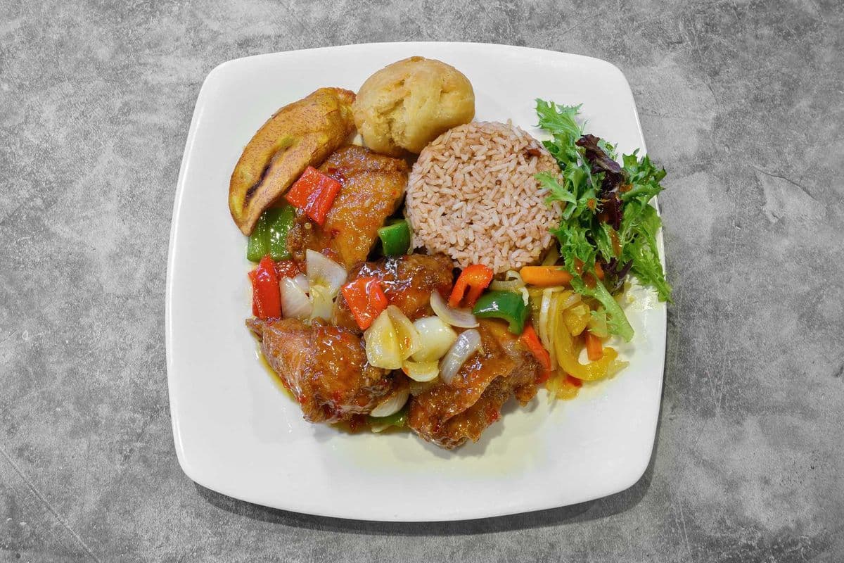 Repas de poulet frit aigre-doux / Sweet & Sour Fried Chicken Meal