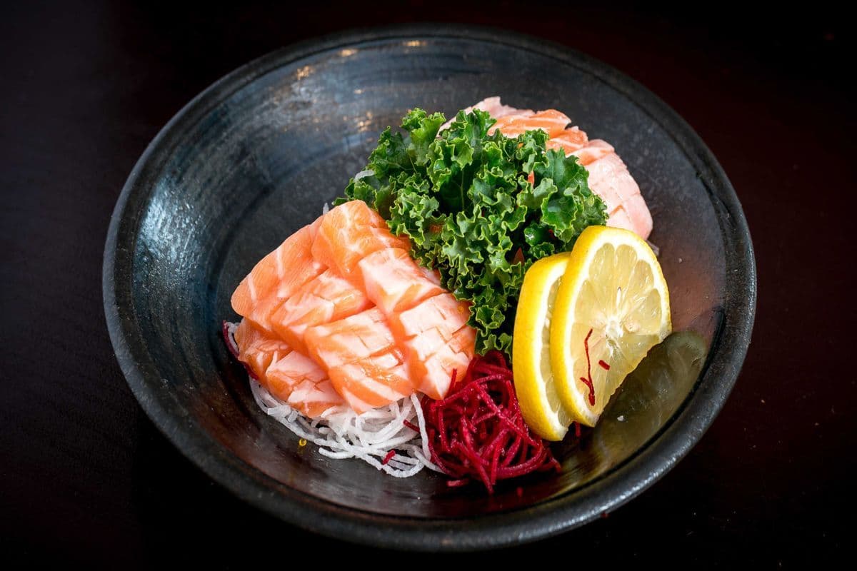 Salmon Toro Sashimi (Full) (6 pcs)