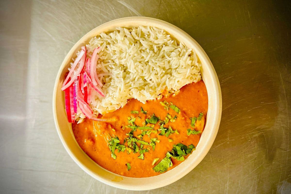 Butter chicken bowl/Rice/Naan