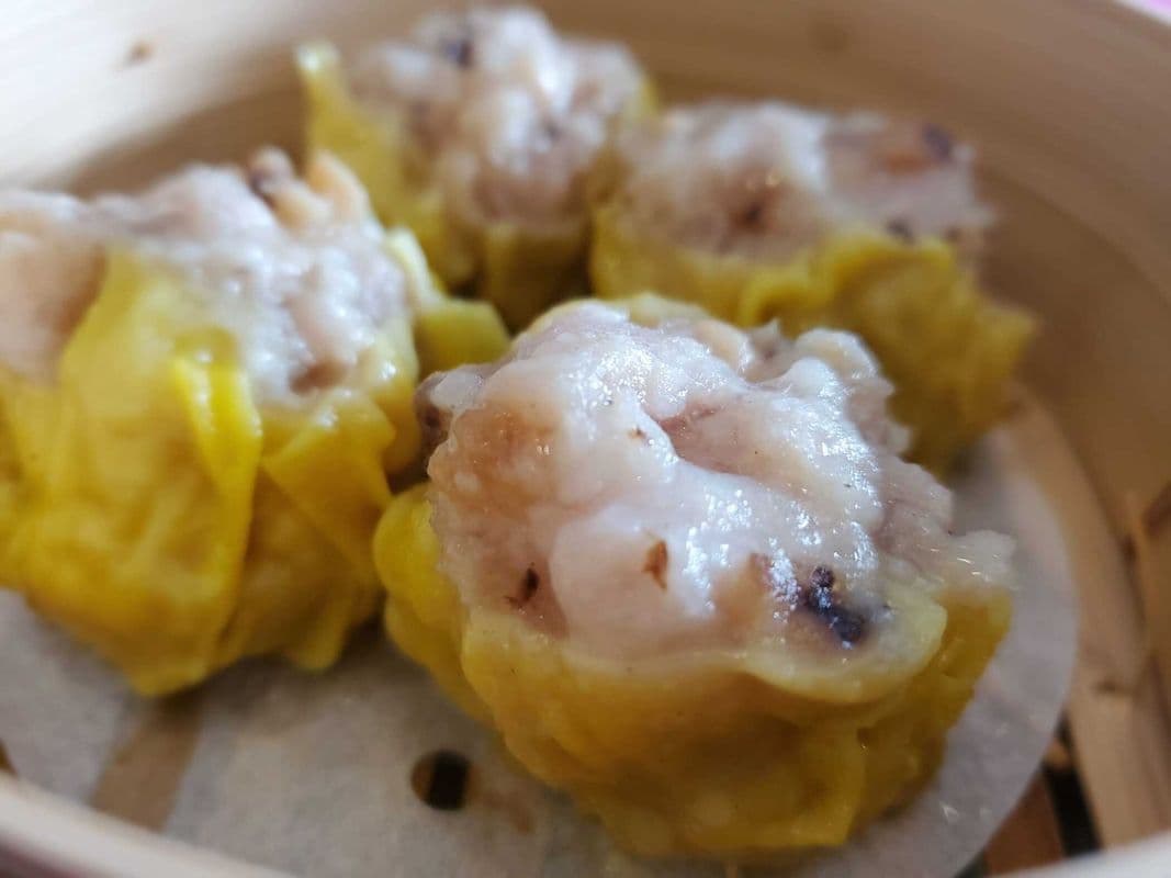 Hand-Cut Pork and Mushroom Siu Mai 手切肉冬菇燒賣 (4 pcs)