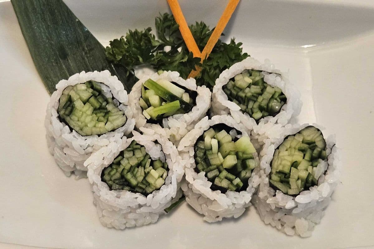 Cucumber Roll (6pcs)
