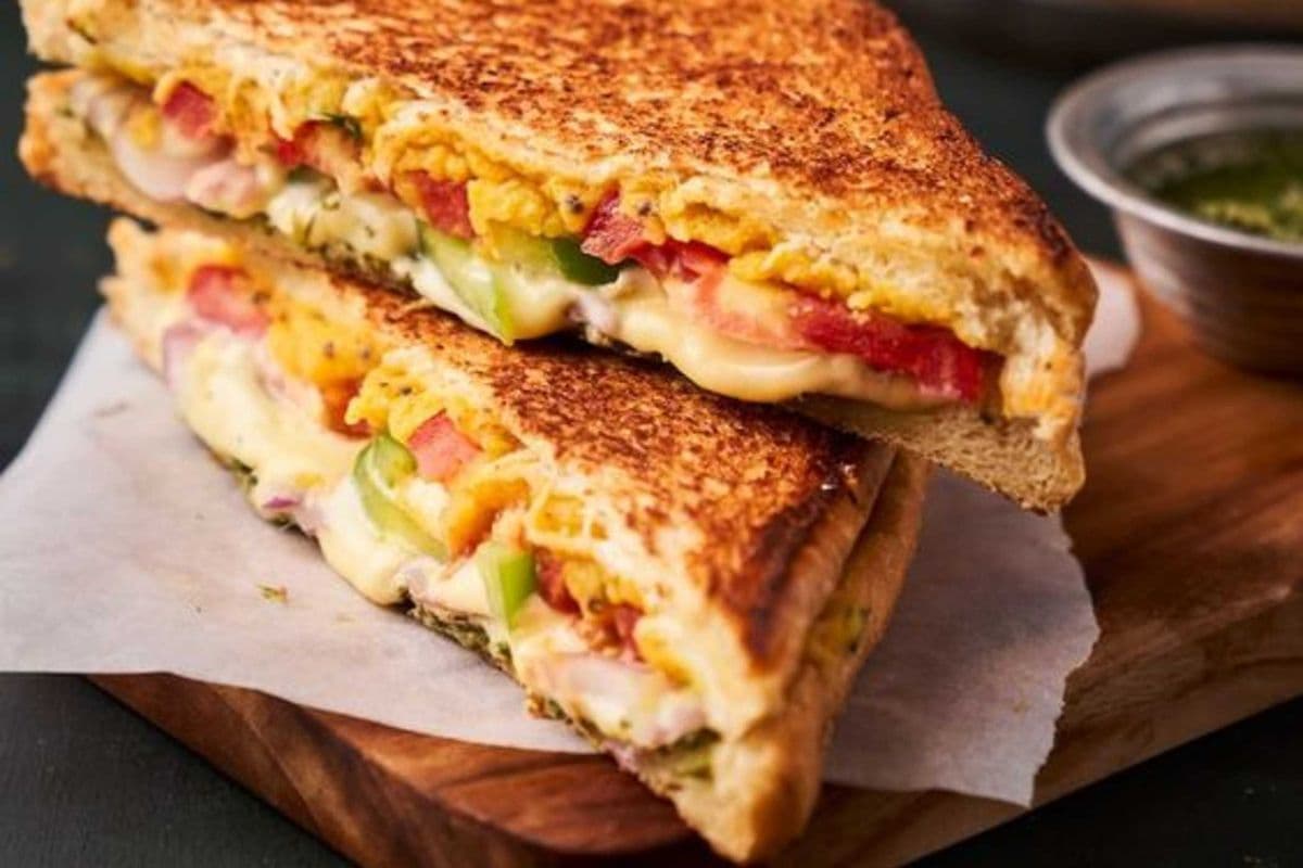 Chilli Cheese Club Sandwich