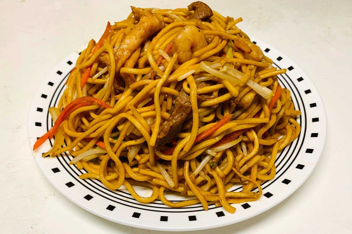 House Special Hakka Noodles