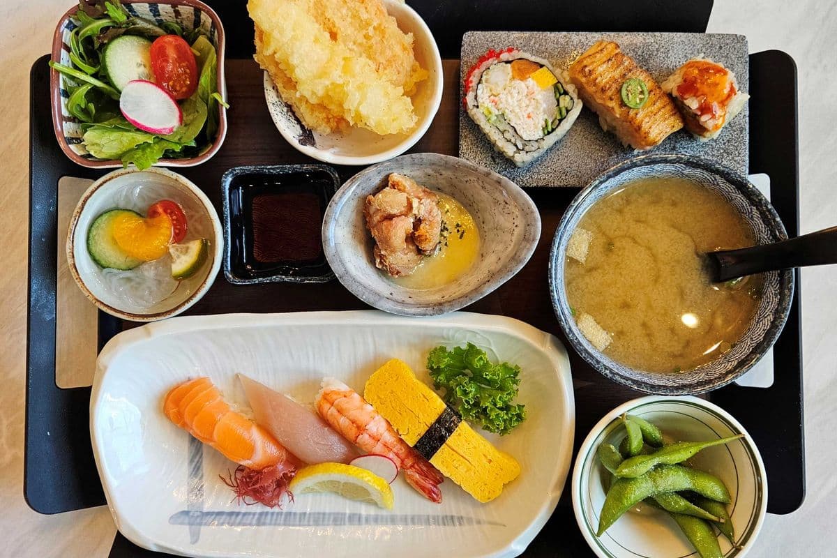 LUNCH TEISHOKU Nigiri 4pcs