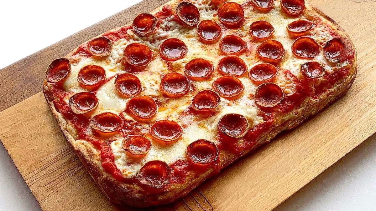 Shareable American Pepperoni Pizza