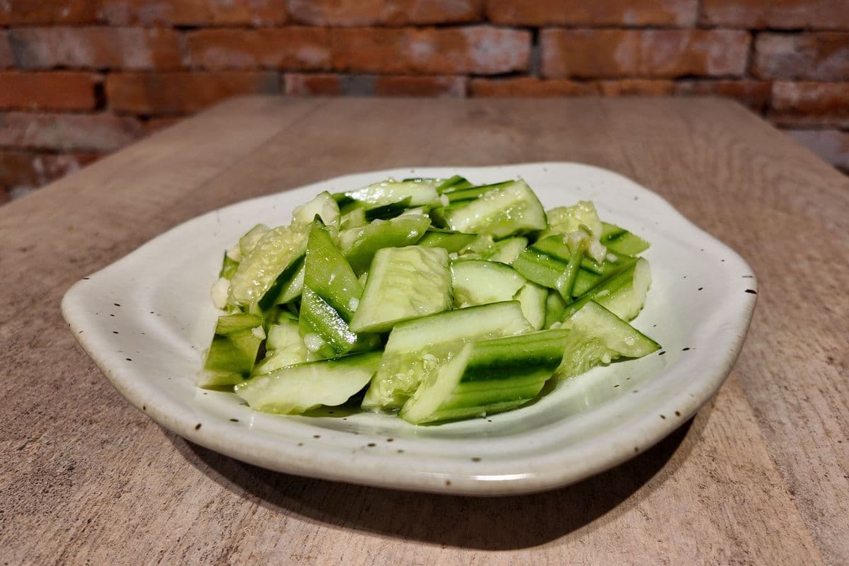 蒜香拍黄瓜 Cucumber in Garlic Sauce