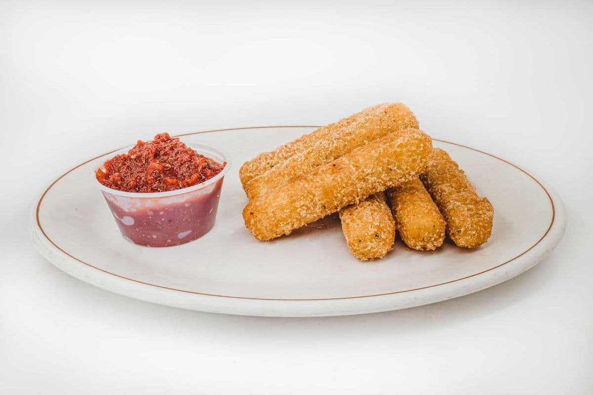 7. Mozzarella Sticks (8 Pcs)