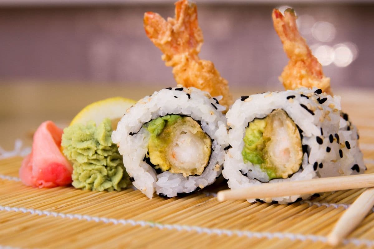 M6. Dynamite Maki (6 pcs)