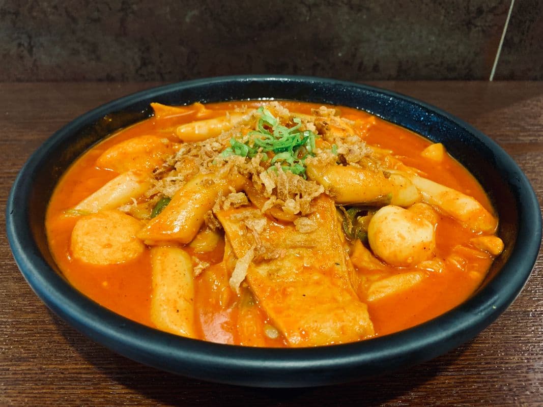 Spicy Korean Rice Cake (Tteok Bok Ki)