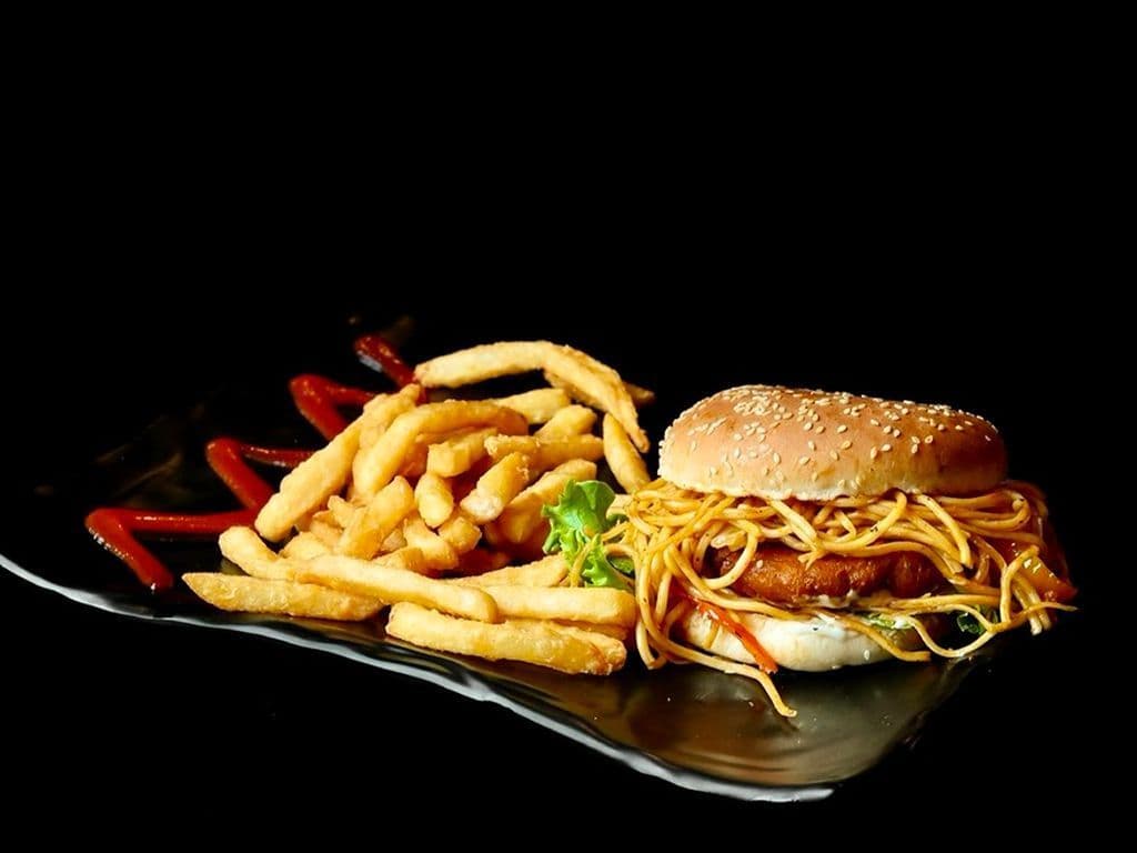 Allo Noodle Burger Combo