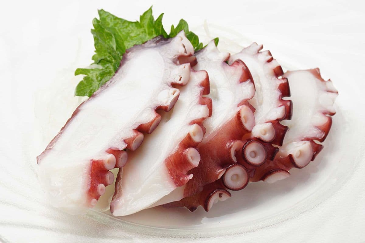 32. Tako Sashimi (octopus)(5 pcs)
