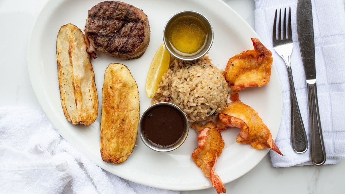 Filet mignon avec crevettes papillon / Filet Mignon with Butterfly Shrimps