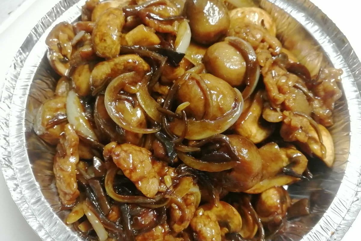 B55. Beef with Three Kinds of Mushroom