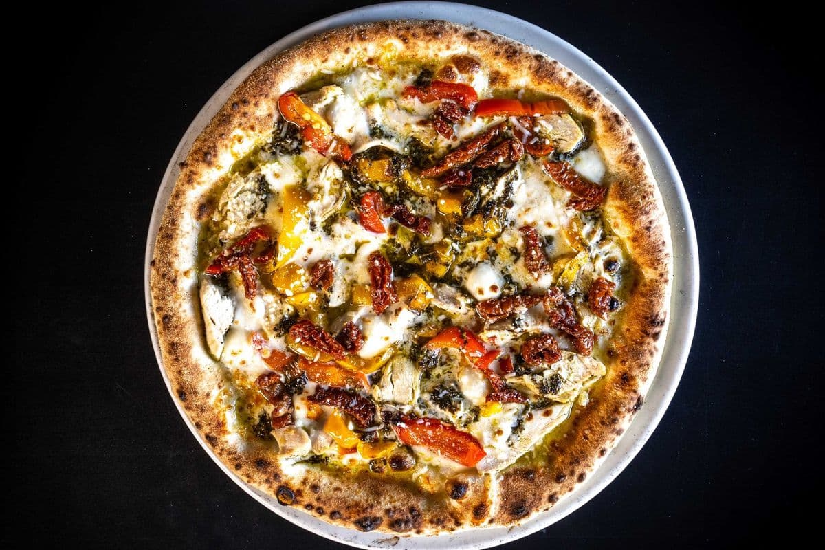 12" Pesto Chicken Za