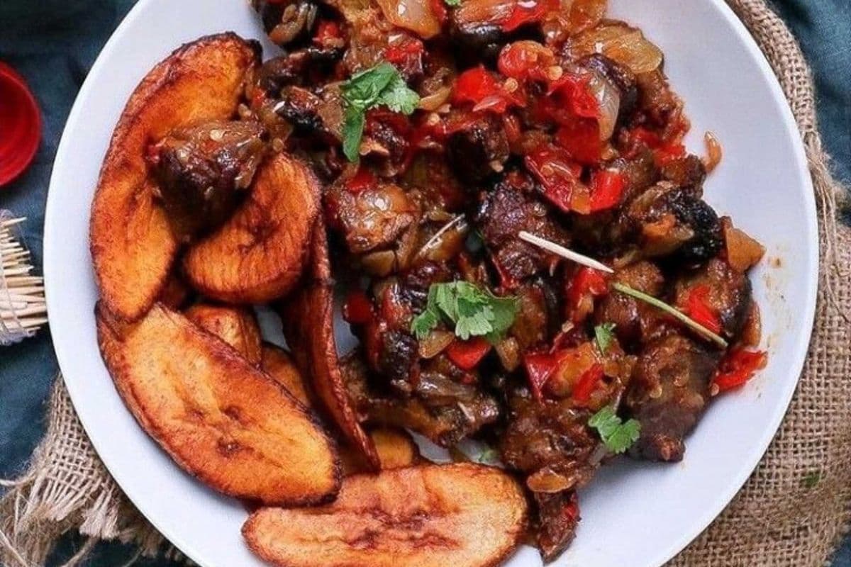 Asun (Peppered) with Plantain