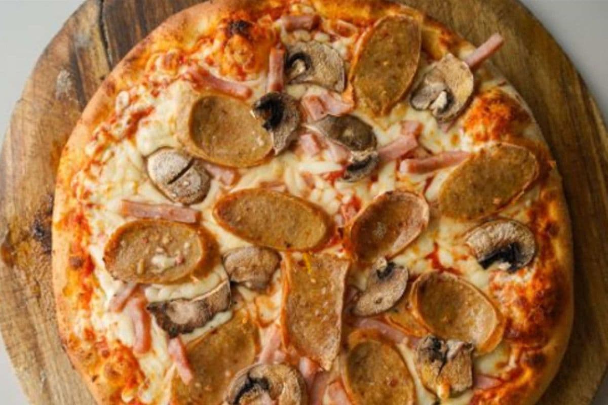Large (14'') Tyrol Pizza