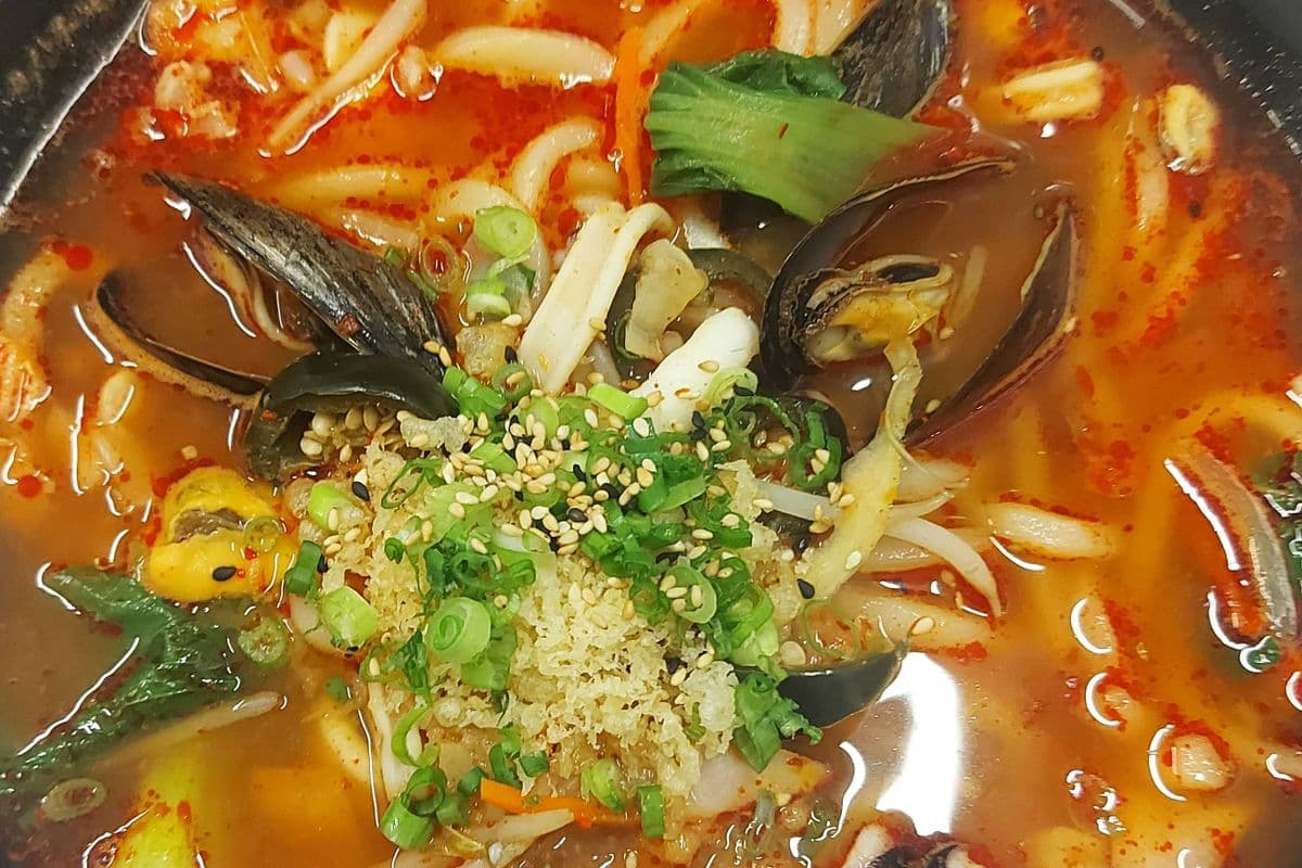 Spicy Seafood Udon