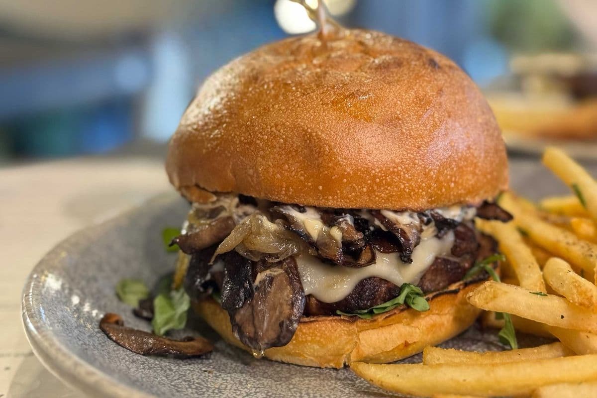 BURGER FONDANT AUX CHAMPIGNONS - MUSHROOM MELT BURGER