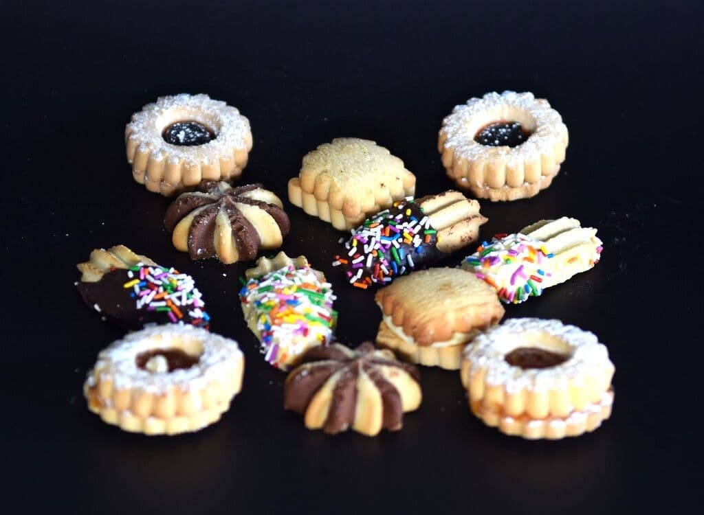 ASSORTED BOX OF 6 ITALIAN COOKIES