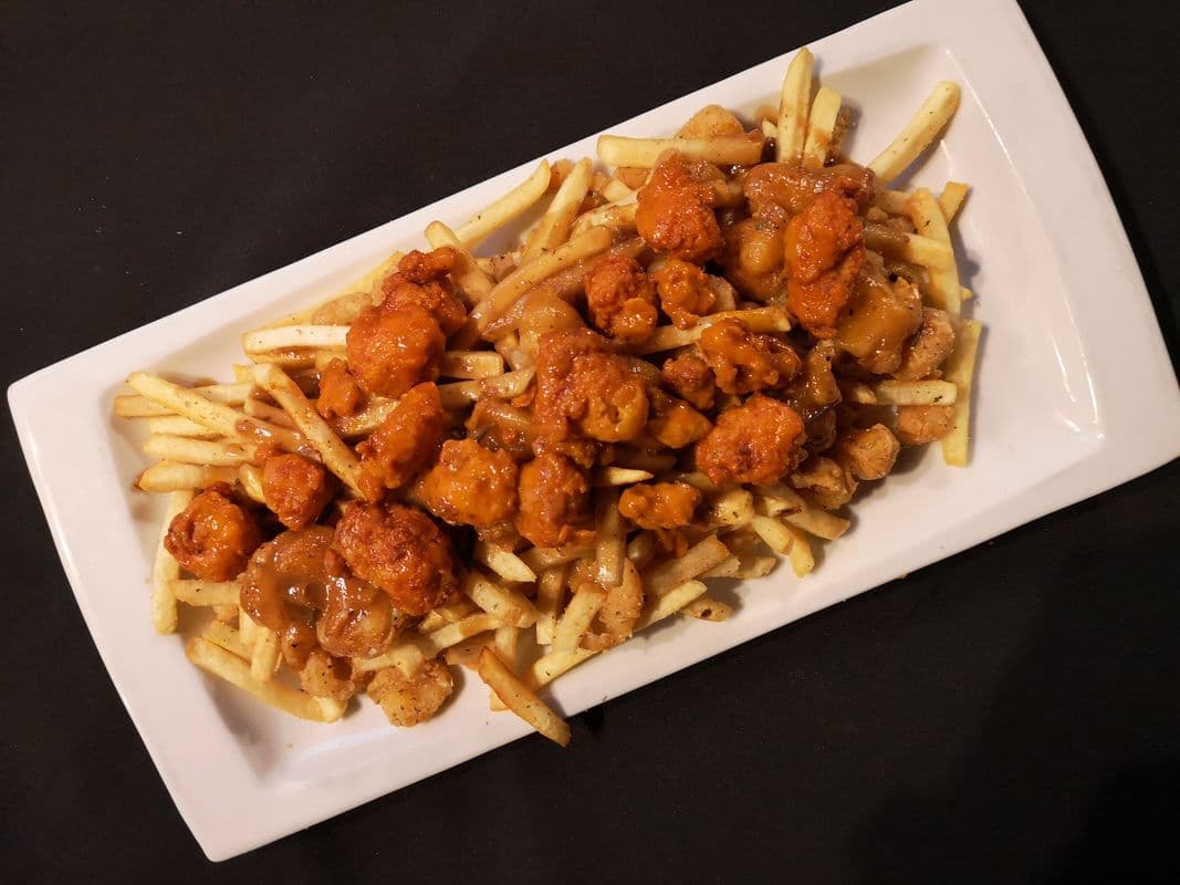 Buffalo Chicken Poutine