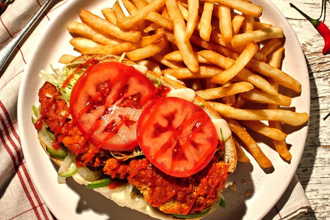 14" Sous-marin au poulet frit épicé / 14" Spicy Fried Chicken Sub