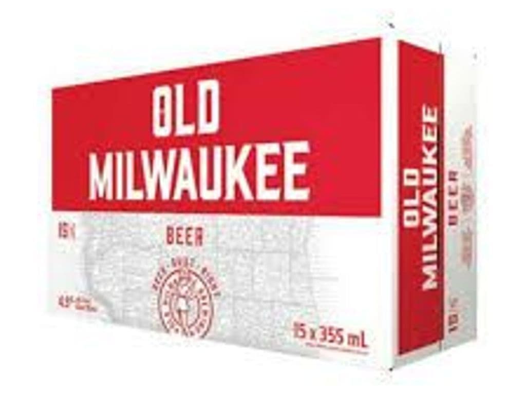 Old Milwaukee Lager Cans (355 ml x 15 ct)