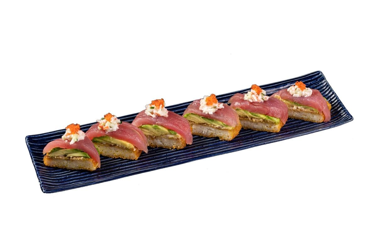 Tuna & Avocado Pizza