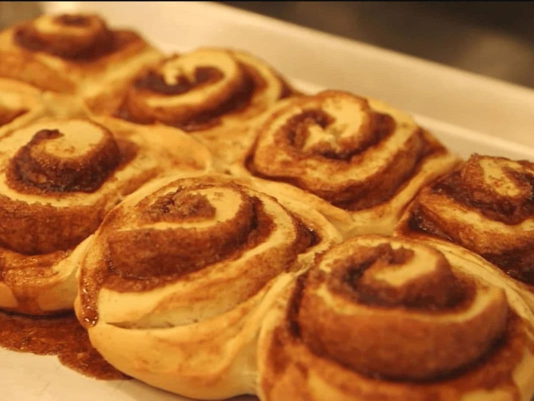 Plain Rolls (no frosting) 1 dozen