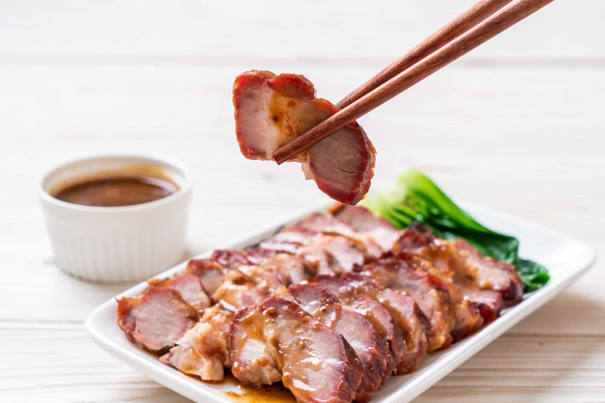 4. BBQ PORK - Made in house (6 oz) (6 oz)