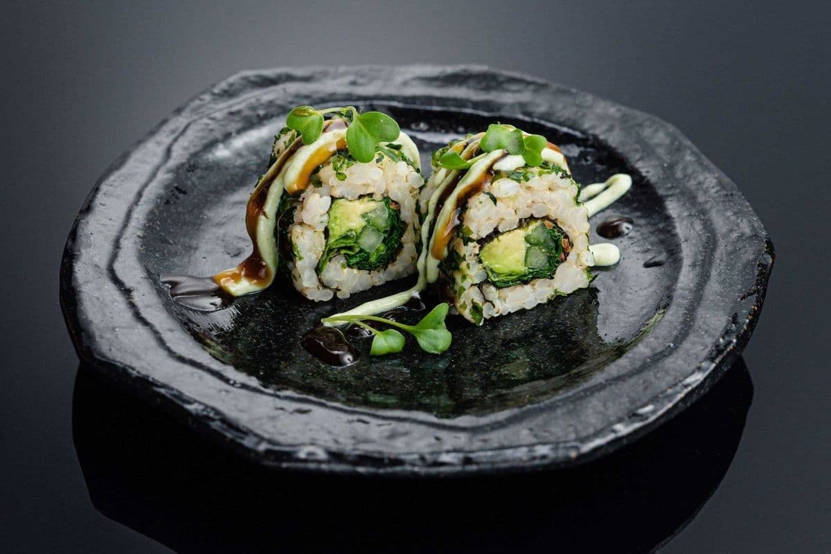 Green Roll (8pcs) (Vegan, gluten free, made with organic ingredients)
