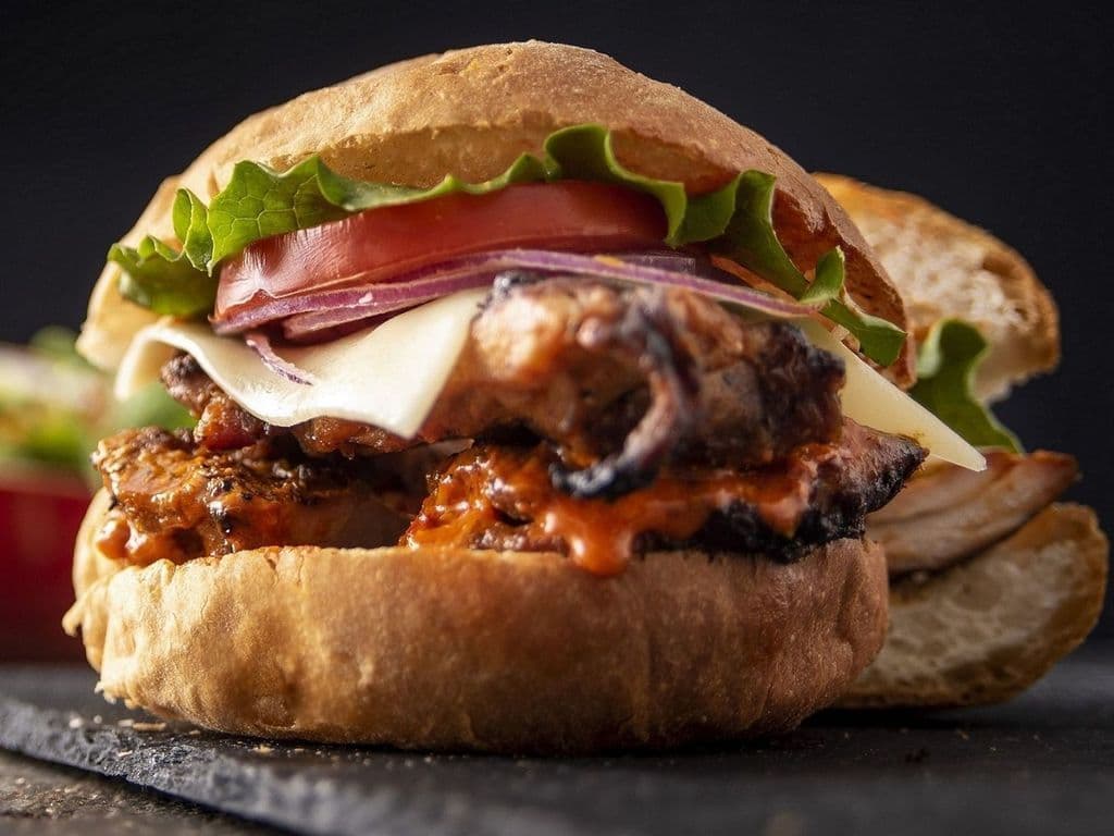 Deluxe au Poulet Mariné / Deluxe Marinated Chicken