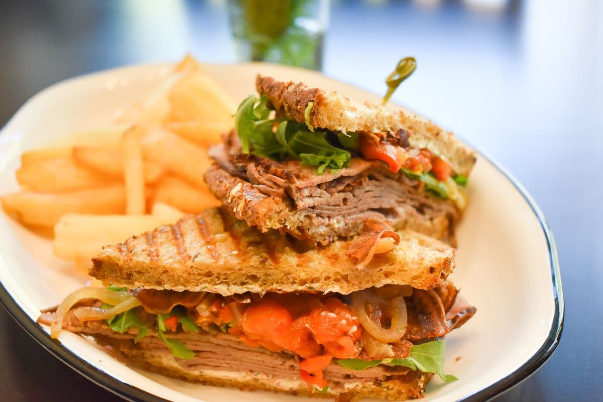 Roasted Beef Sandwich (6 Oz)