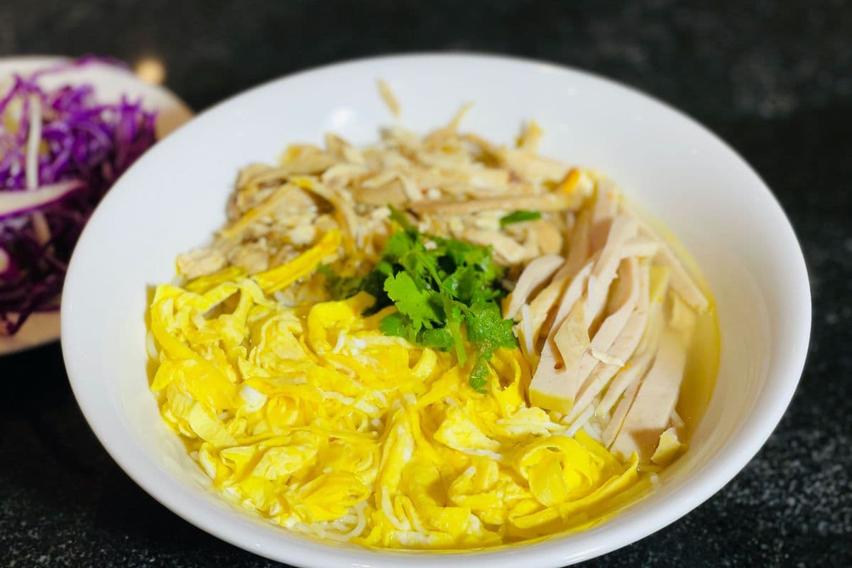 51. Hanoi Vermicelli Combo Noodle Soup with Chicken, Ham and Egg