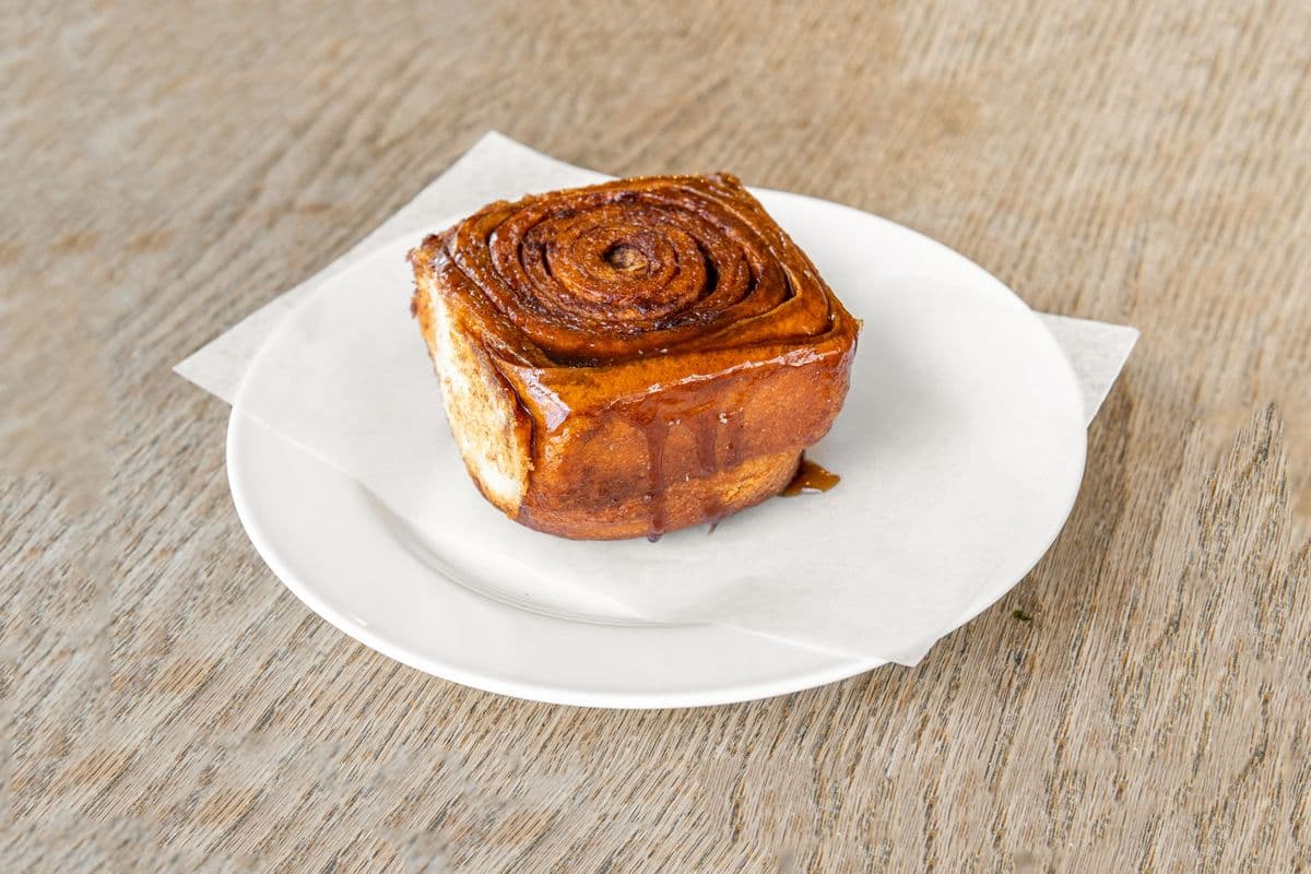Solly's Cinnamon Bun