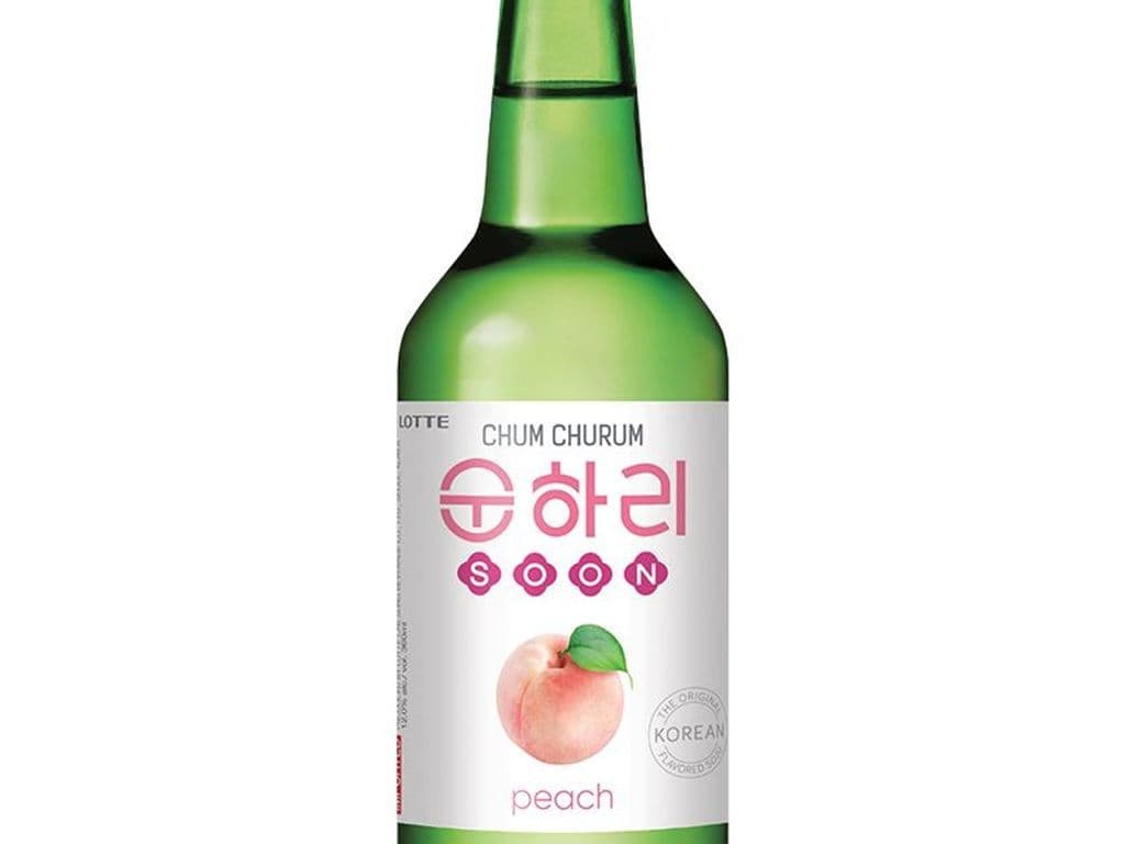 Chum Churum Peach Soju Bottle (360 ml)