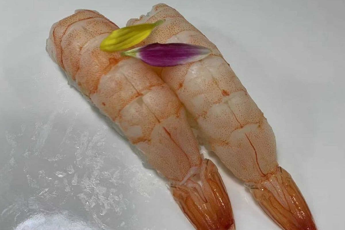 H06. Ebi (2pcs) 虾寿司